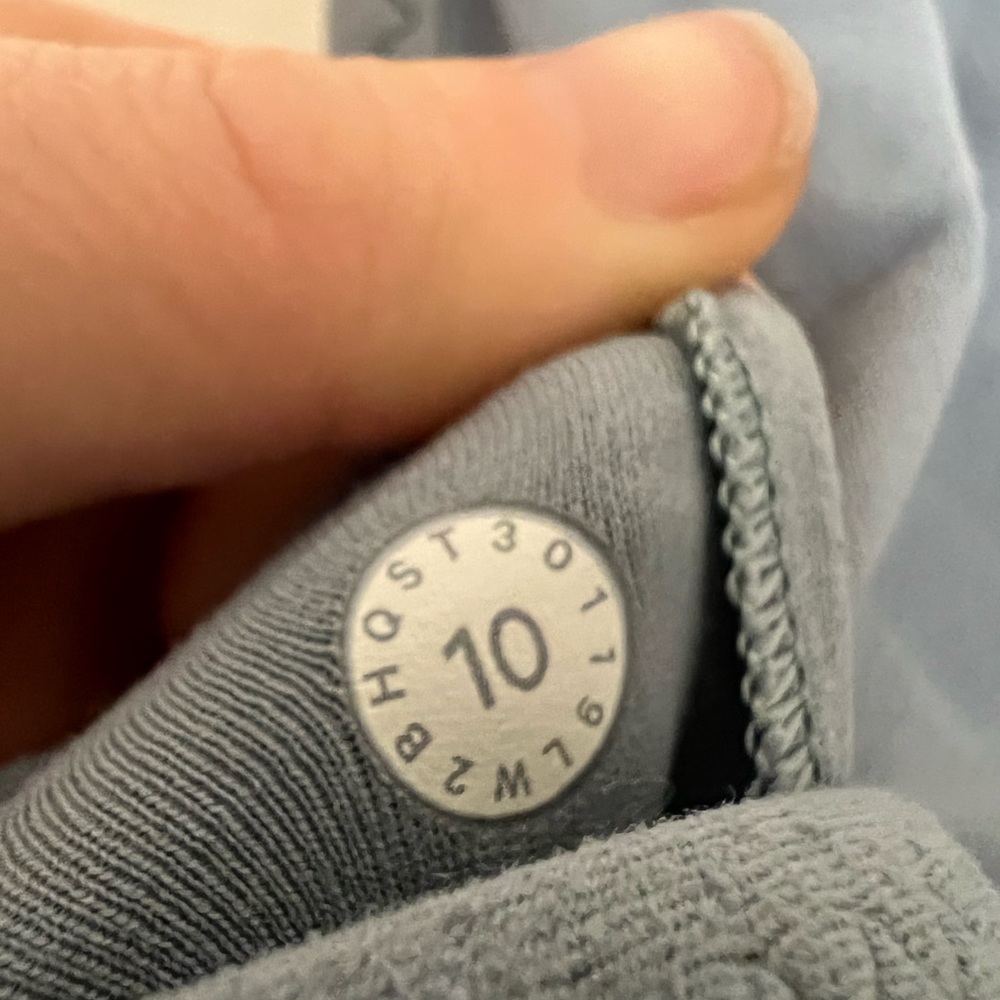 Lululemon bra - Picture 4 of 4